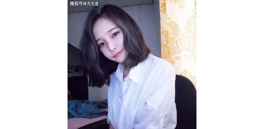 搞笑GIF段子：說(shuō)了多少次，上班時(shí)間不要玩手機(jī)