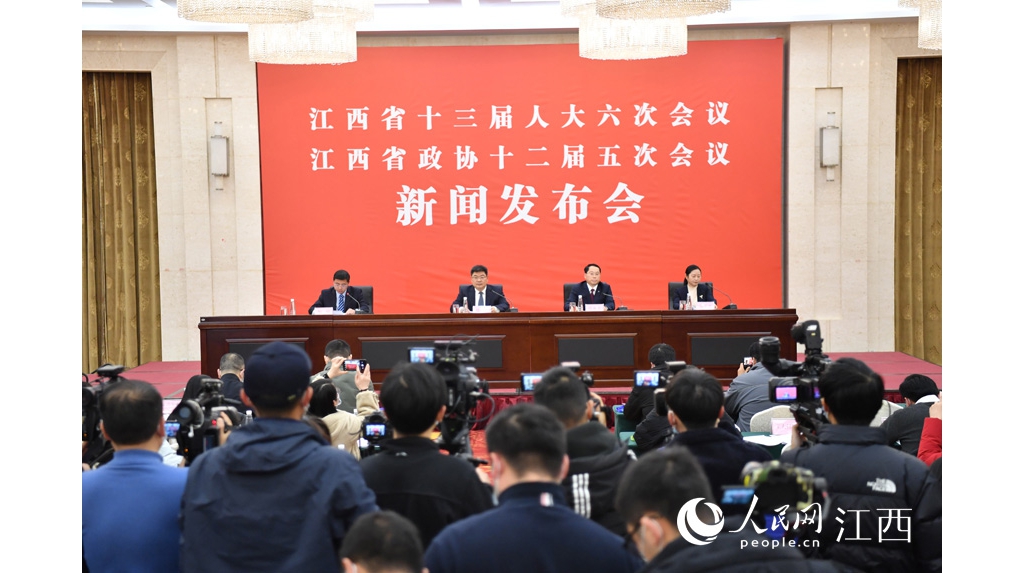 江西省十三屆人年夜六次會(huì)議初次推出“代表通道”集中采訪