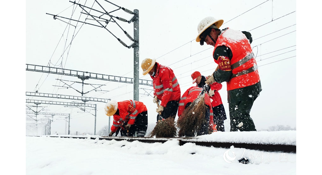 風(fēng)雪到臨 南鐵啟動應(yīng)急響應(yīng)通順春運路